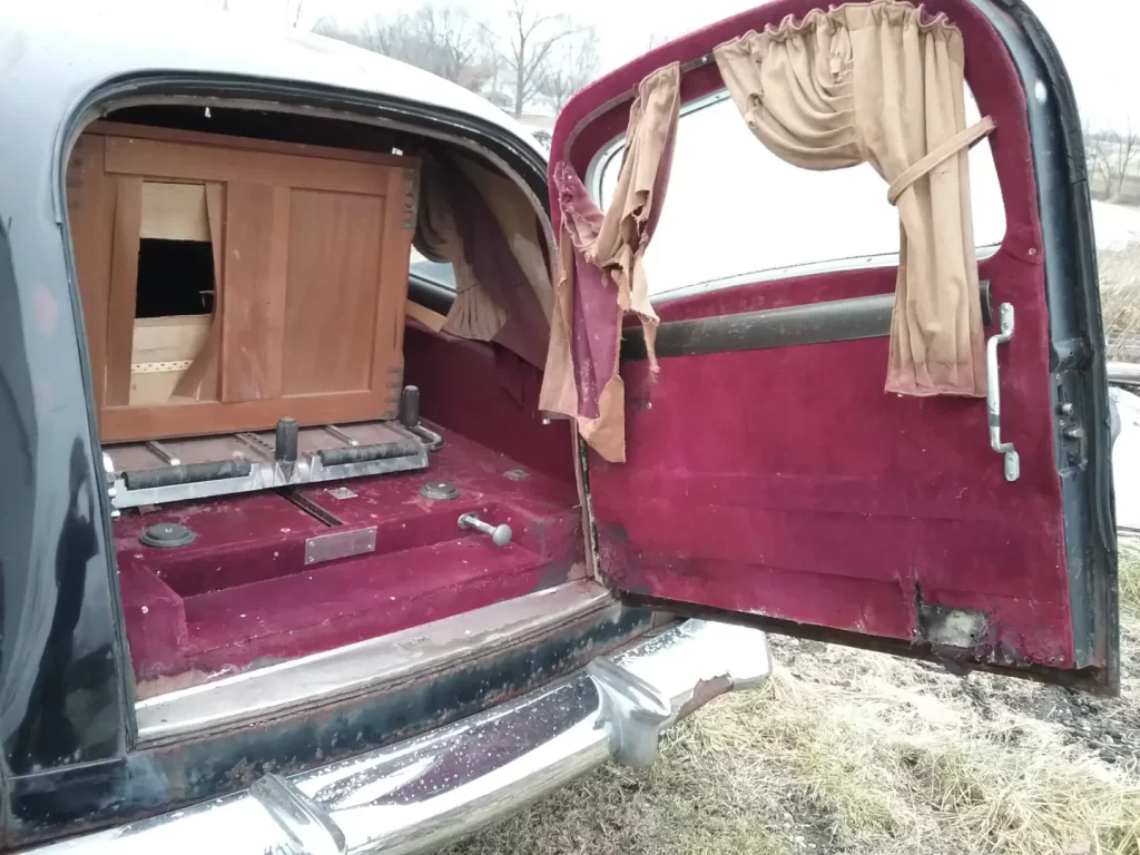 1950 Cadillac S&S Hearse Hess & Eisenhardt