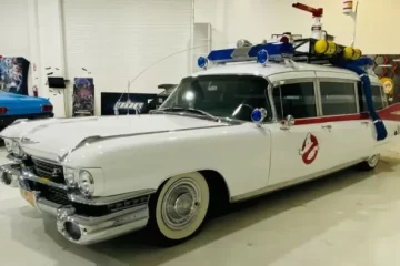 1959 1960 Cadillac Miller-Meteor Ambulance Hearse - Ghostbusters Ecto-1
