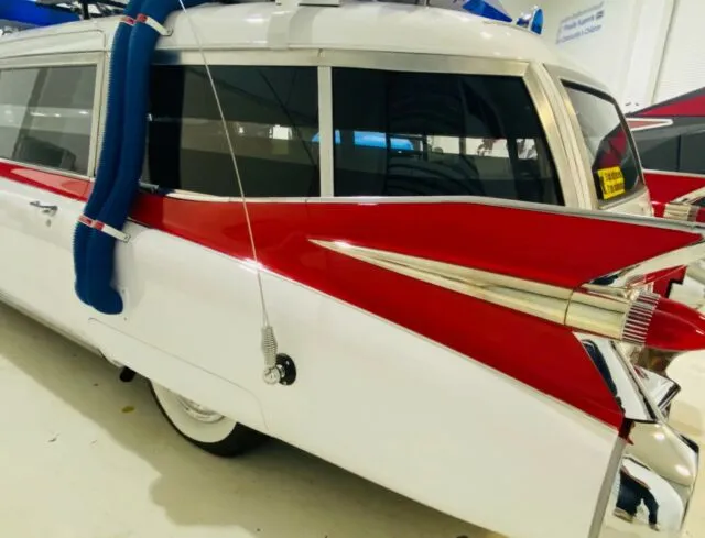 1959 1960 Cadillac Miller-Meteor Ambulance Hearse - Ghostbusters Ecto-1