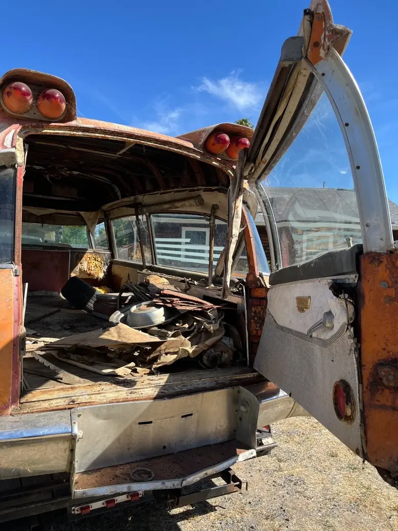 1960 Cadillac Superior Ambulance Rescuer rear door open