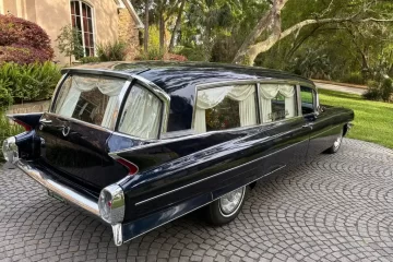 1962 Cadillac Superior Royal Limo-style 3-way Hearse passenger side rear quarter view