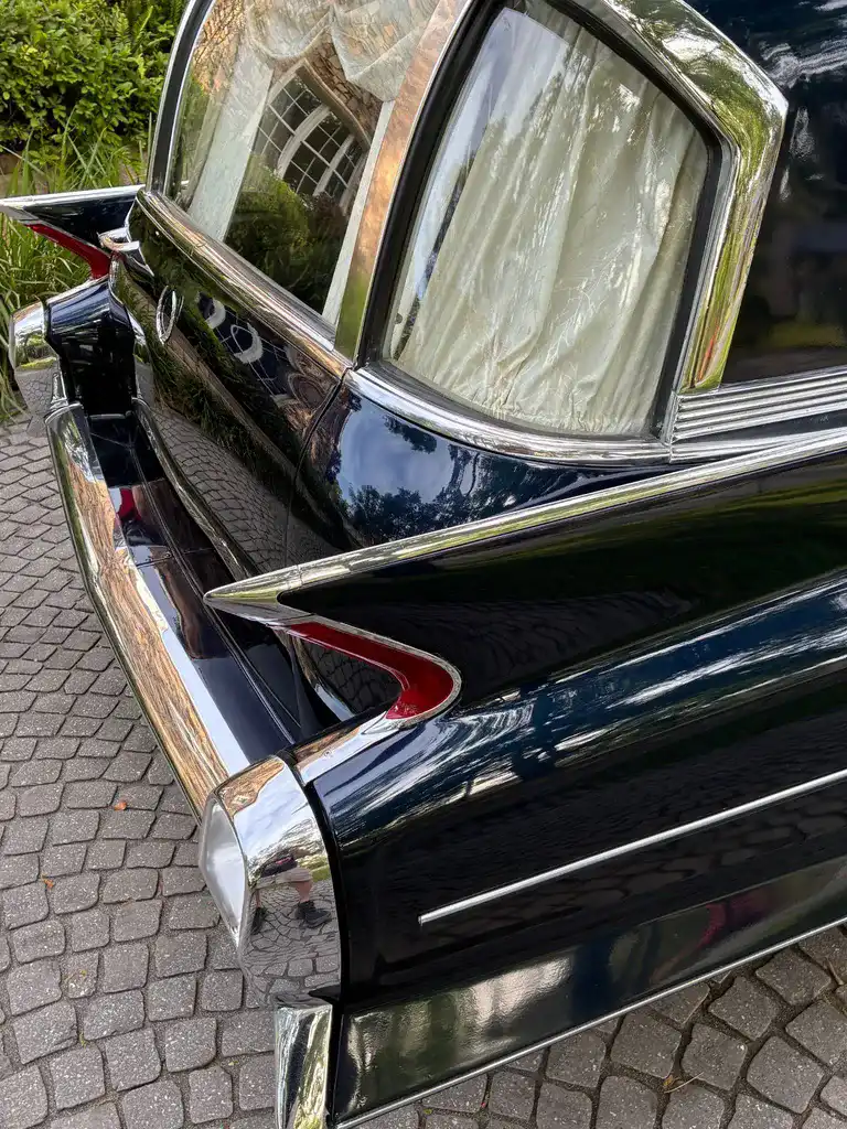 1962 Cadillac Superior Royal Limo style Hearse 1962 Cadillac Superior Royal Limo-style 3-way Hearse rear fins