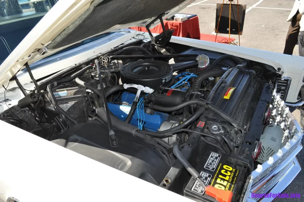 1966 Cadillac Superior Royale Coach (Martin Luther King Jr.'s hearse) engine