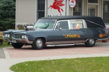 1969 Oldsmobile Ninety-Eight Hearse