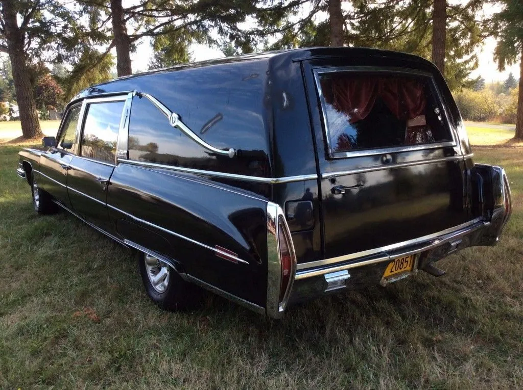 1973 Cadillac Miller-Meteor Hearse
