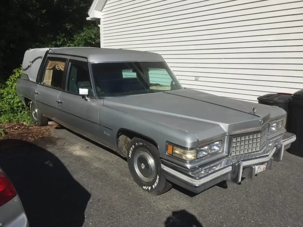 1976 Cadillac Superior Crown Hearse 1976 Cadillac Superior Crown Hearse front passenger quarter view