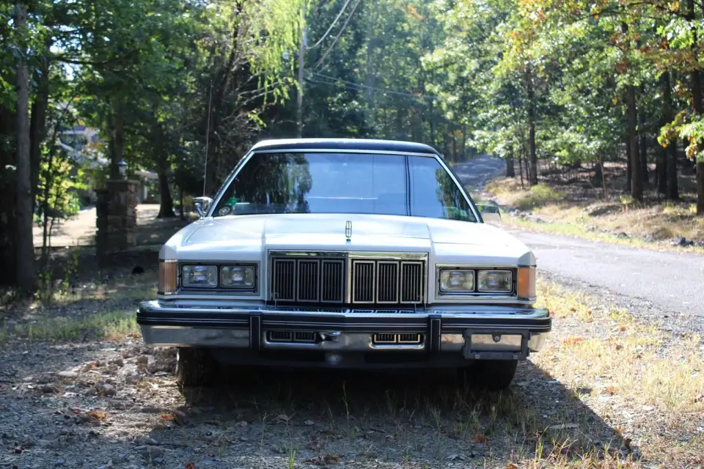 1980 Mercury Thacker First Call Hearse 1980 Mercury Colony Park Thacker First Call Hearse front end