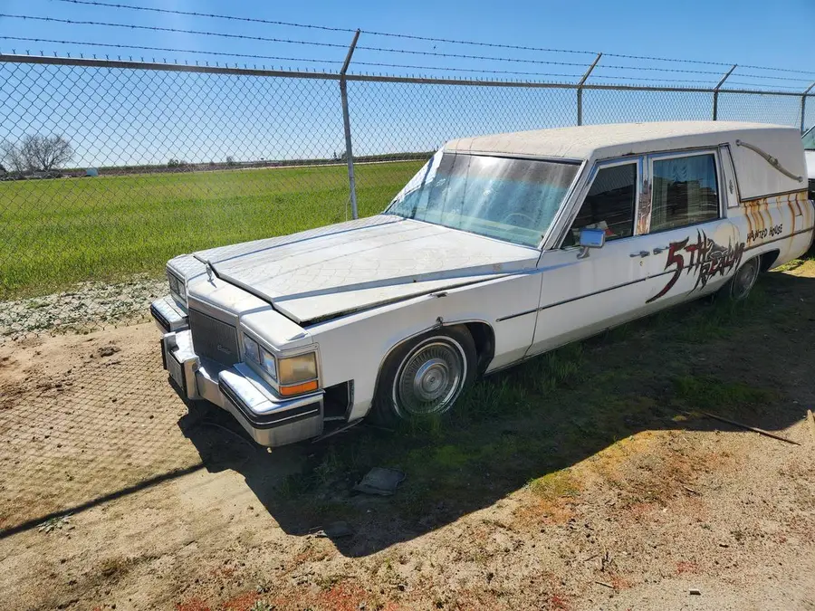 1983 Cadillac 5th Realm Haunted House Hearse 1983 Cadillac "5th Realm" Haunted House Hearse driver side front view