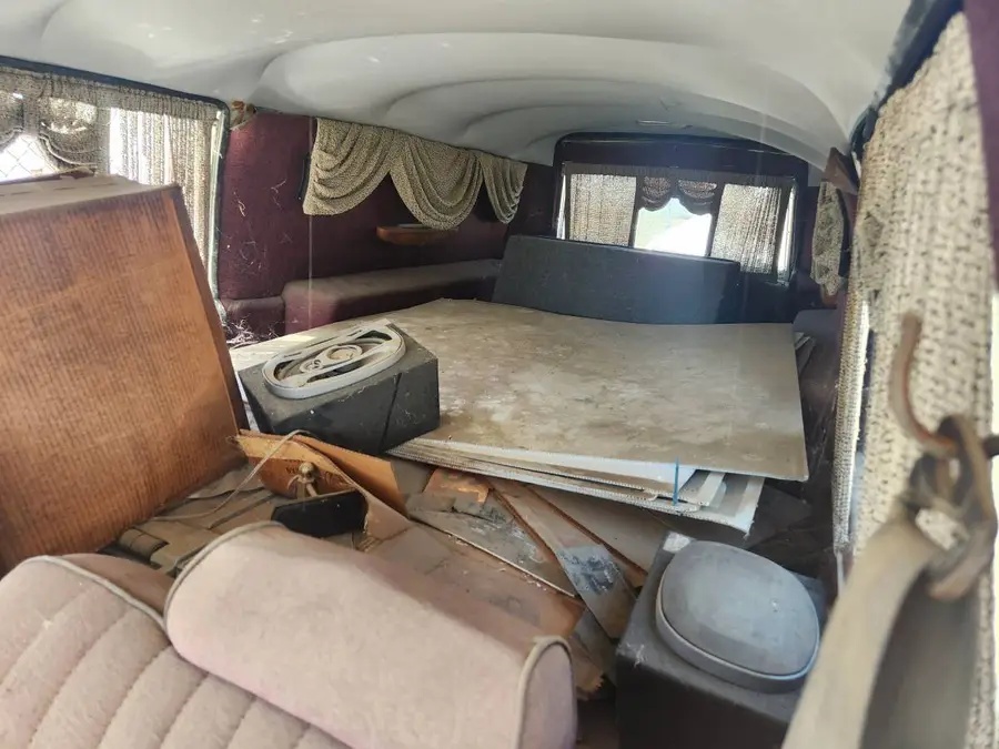 1983 Cadillac 5th Realm Haunted House Hearse 1983 Cadillac "5th Realm" Haunted House Hearse casket compartment