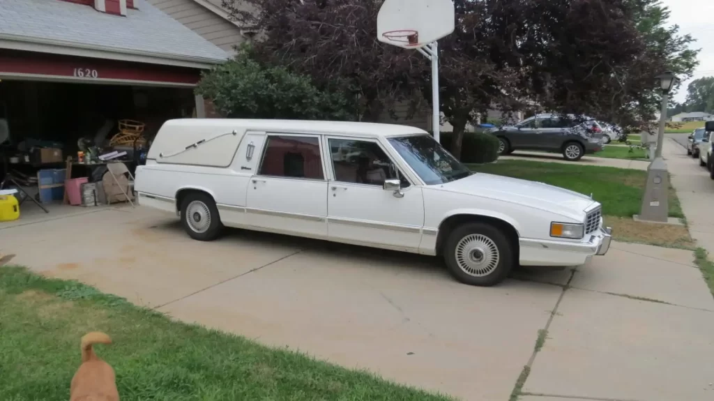 1983 Cadillac Ss Victoria Hearse 1983 Cadillac S&S Victoria Hearse passenger side view