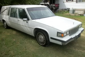1985 Cadillac Superior Hearse