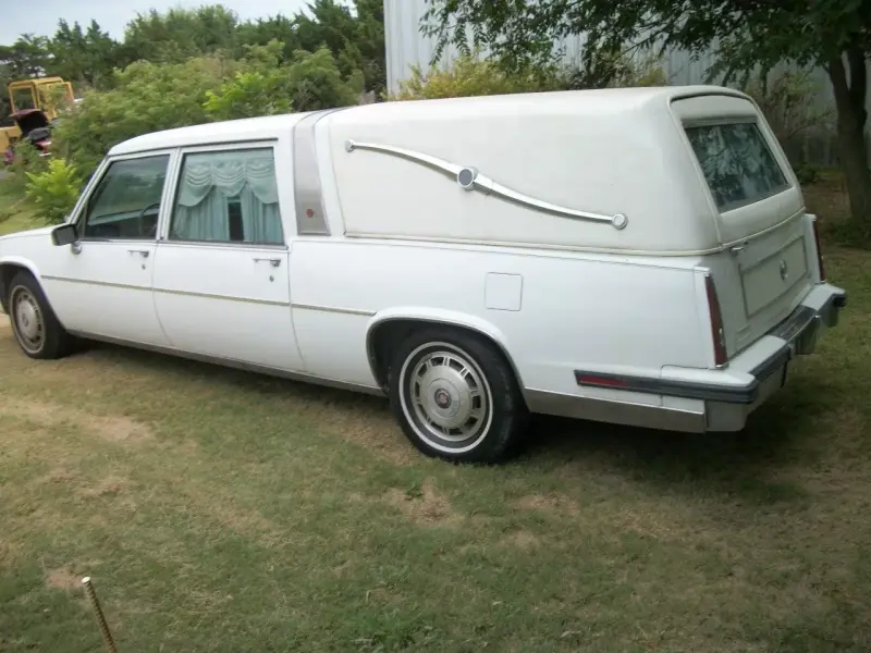 1985 Cadillac Superior Hearse
