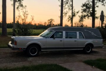 1989 Lincoln Town Car Hearse