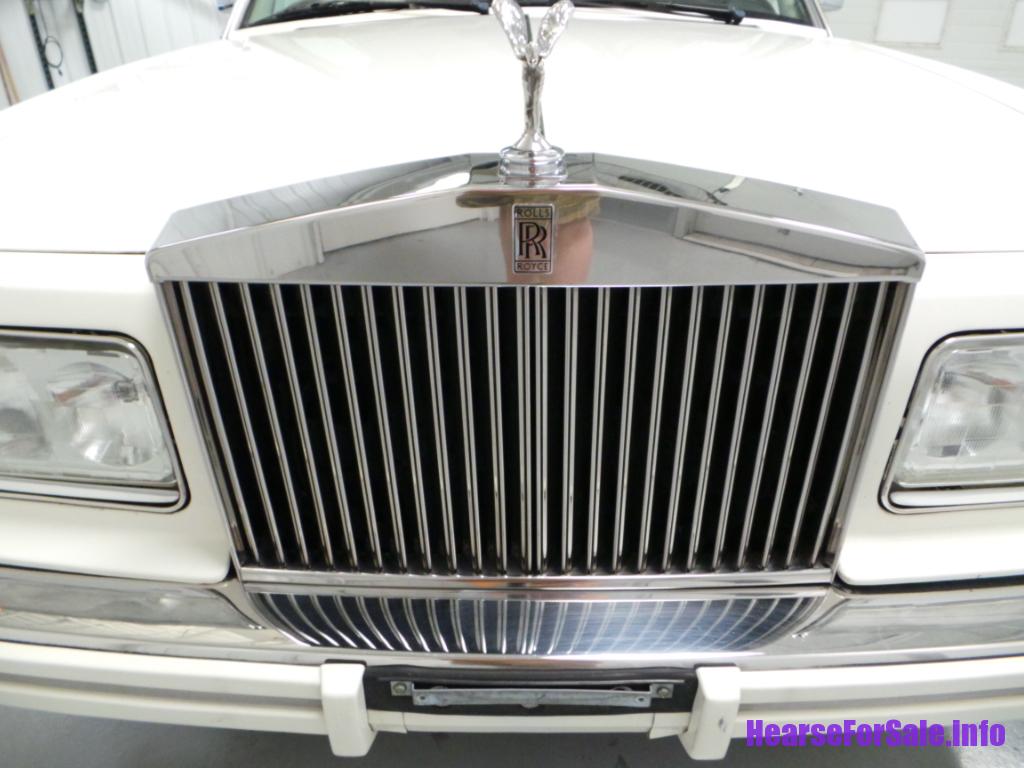 1991 Rolls-Royce Silver Spur II Hearse front grill