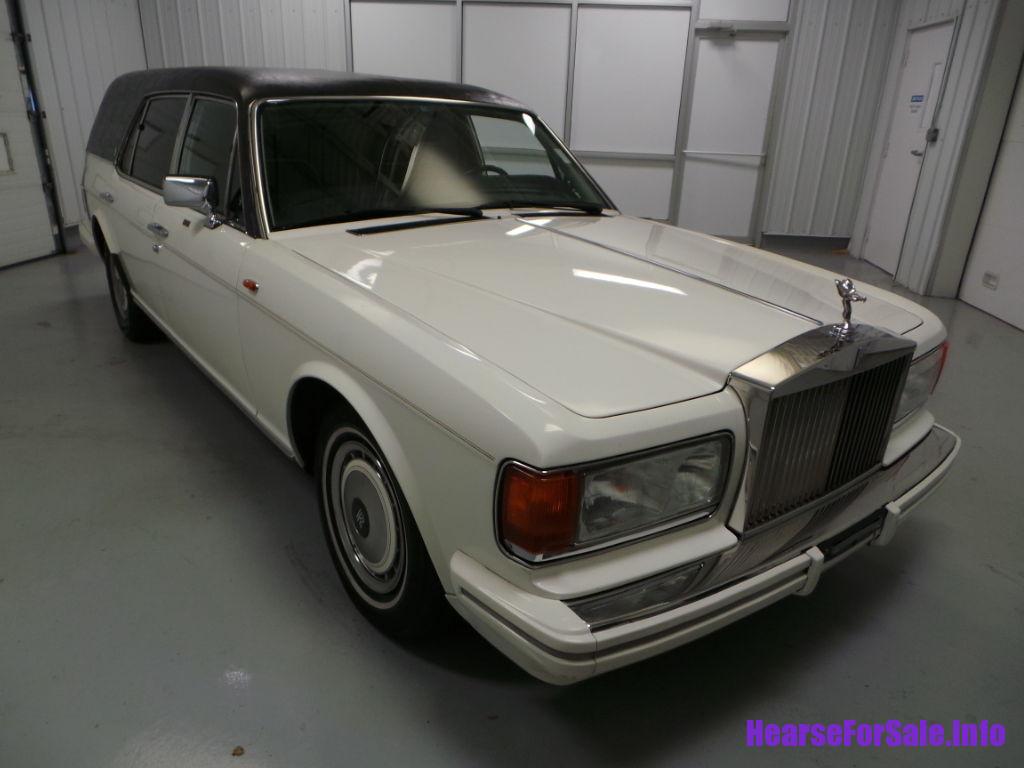 1991 Rolls-Royce Silver Spur II Hearse passenger side front quarter view