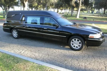 2007 Lincoln Town Car Hearse by S&S
