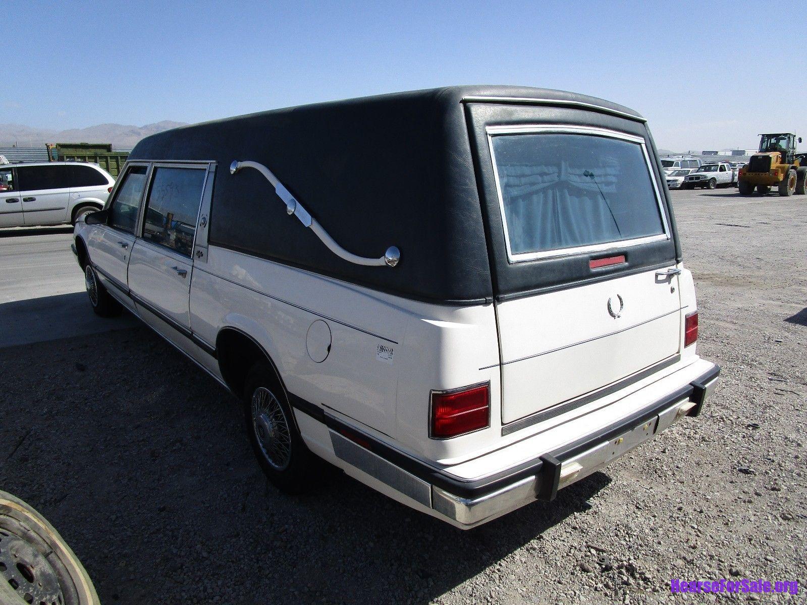1989 Buick LeSabre Hearse driver side rear quarter view
