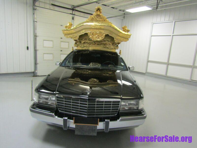1993 Cadillac Fleetwood Hearse - Japanese Style Hearse