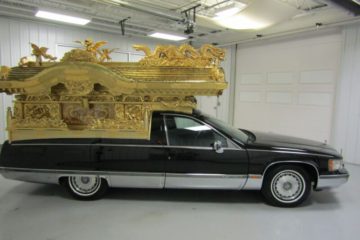 1993 Cadillac Fleetwood Hearse - Japanese Style Hearse