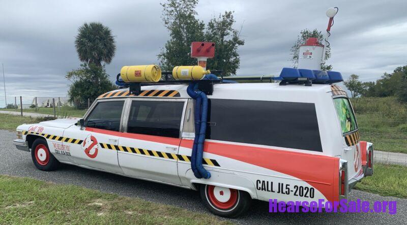 1974 Cadillac Miller meteor Hearse Ghostbusters 1974 Cadillac Miller-Meteor Hearse Ghostbusters Clone