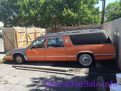 1991 Cadillac Fleetwood Superior Hearse