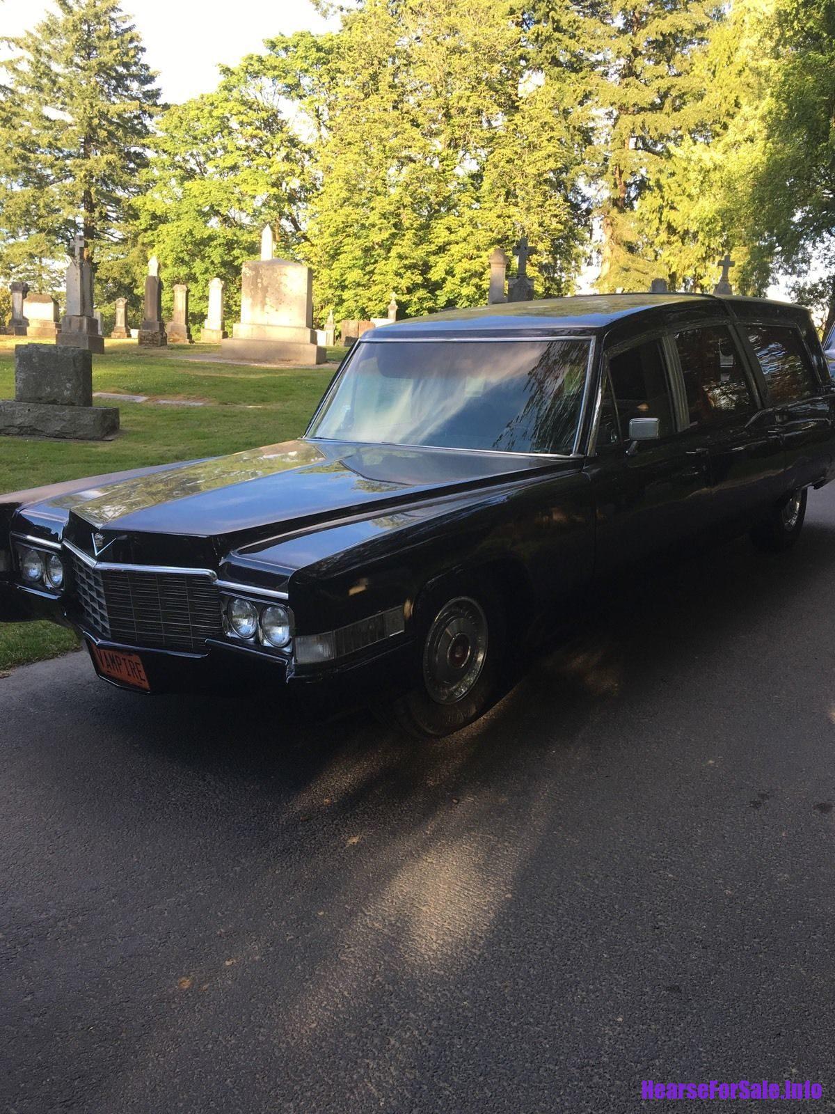 1969 Cadillac Fleetwood Hearse Crown Sovereign 1969 Cadillac Fleetwood Hearse Crown Sovereign