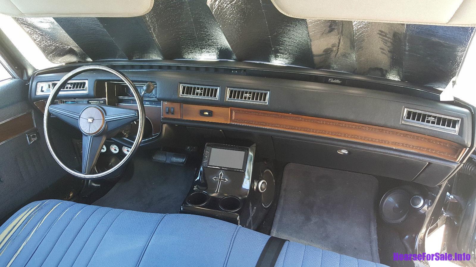 1975 Cadillac Miller-Meteor 3-Way Hearse dashboard