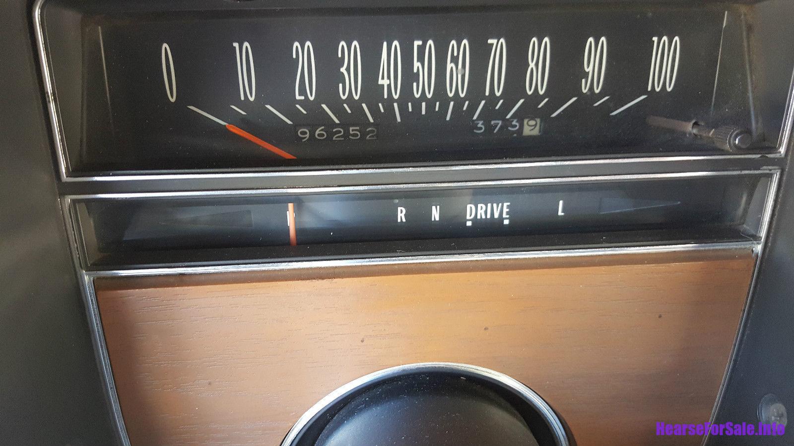 1975 Cadillac Miller-Meteor 3-Way Hearse odometer