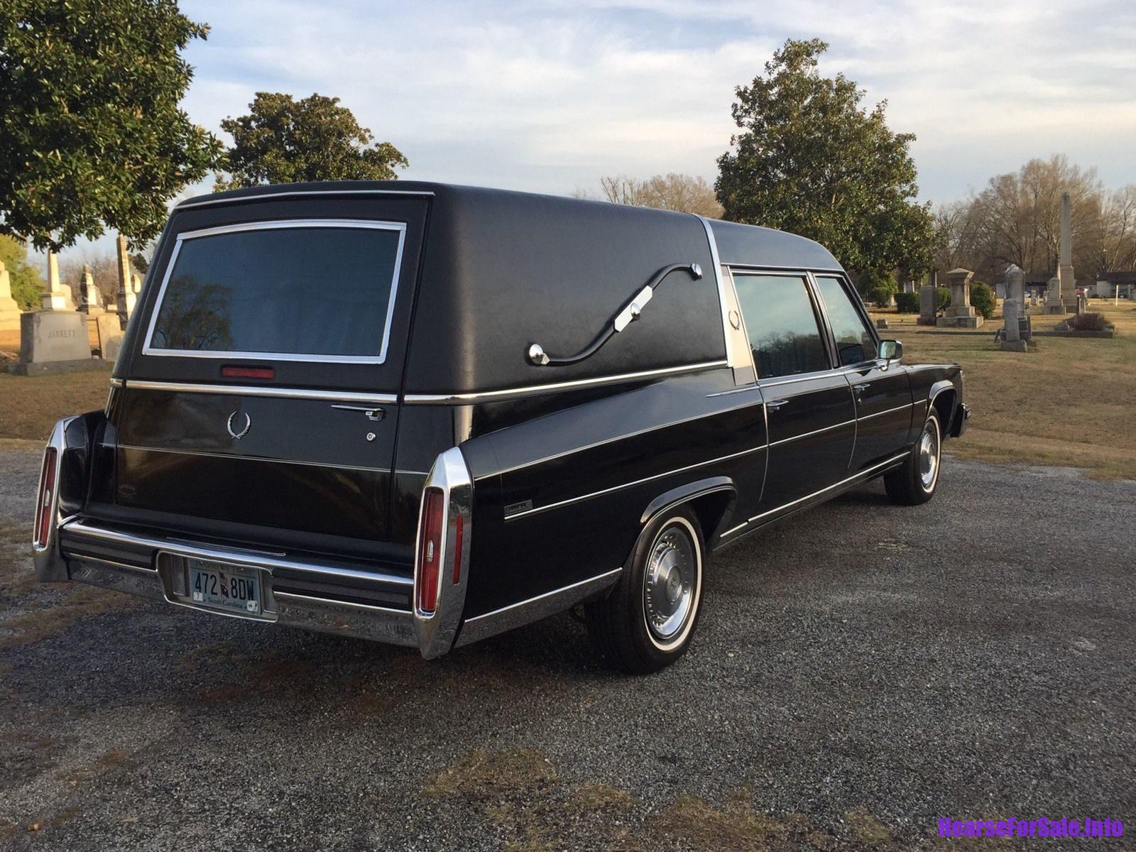 1989 Cadillac Fleetwood Eureka Hearse passenger side rear quarter view