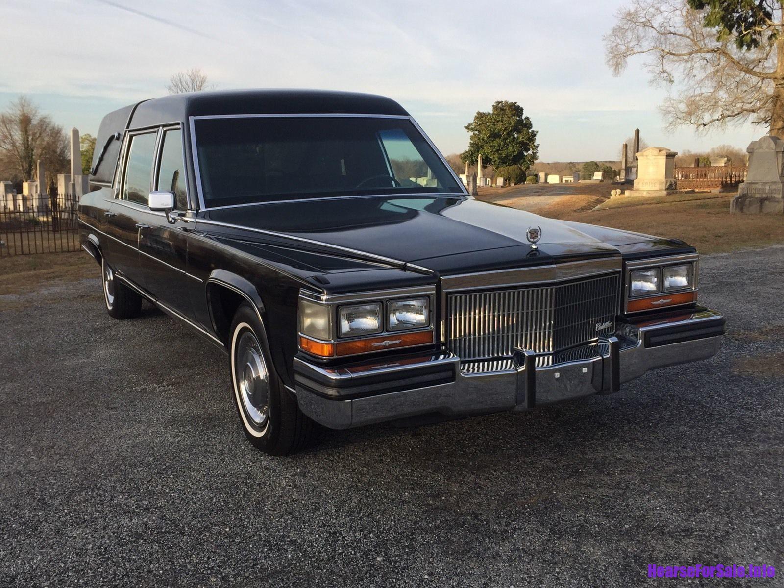 1989 Cadillac Fleetwood Eureka Hearse passenger side front quarter view