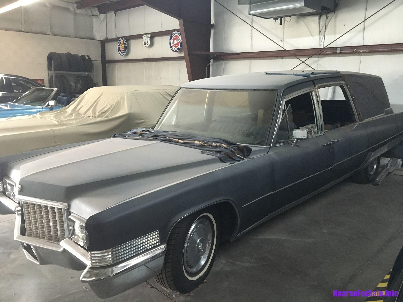 1970 Cadillac Fleetwood Hearse
