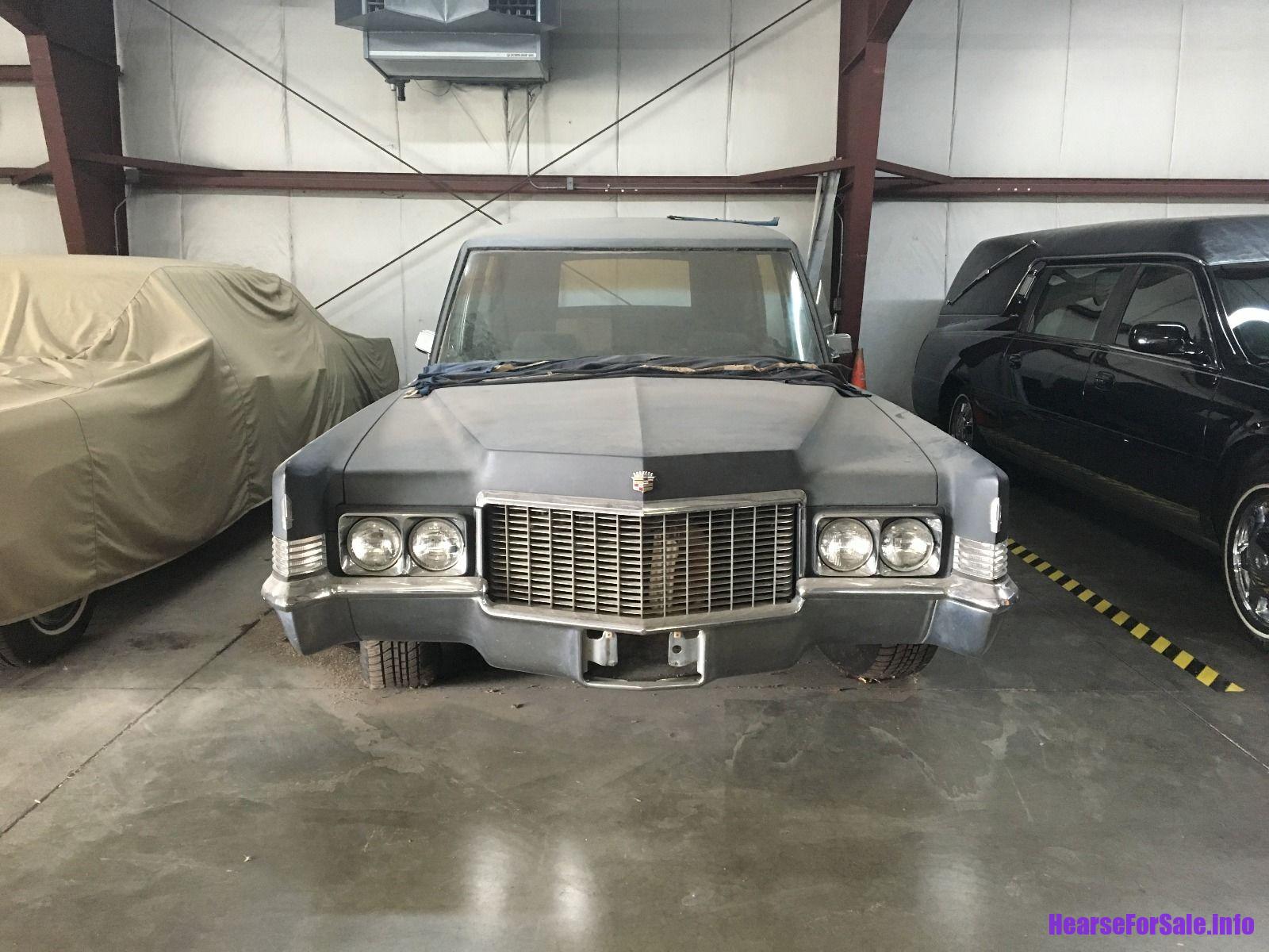 1970 Cadillac Fleetwood Hearse