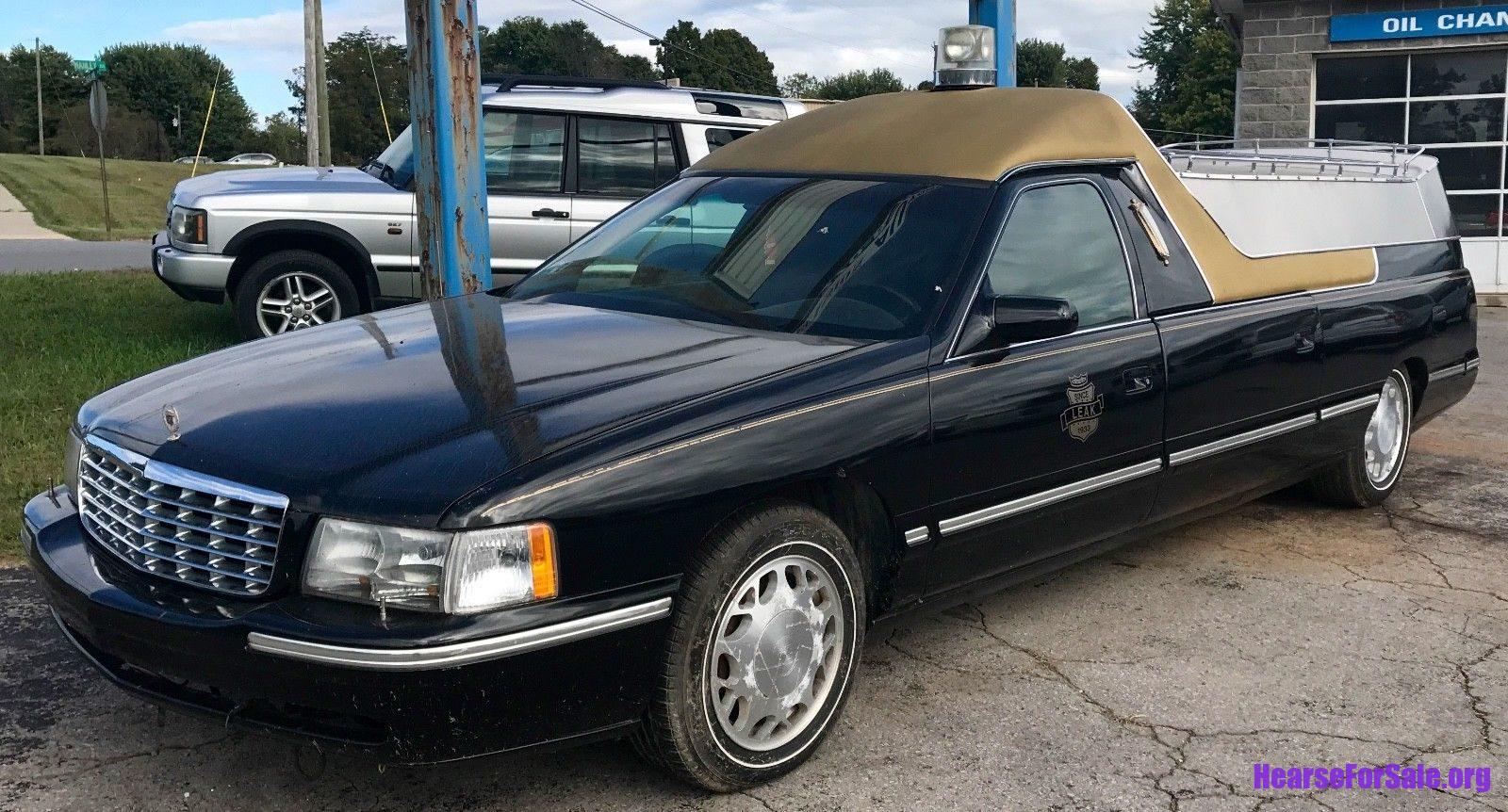 1999 Cadillac Coupe de Fleur Flower Car Hearse driver side front quarter view