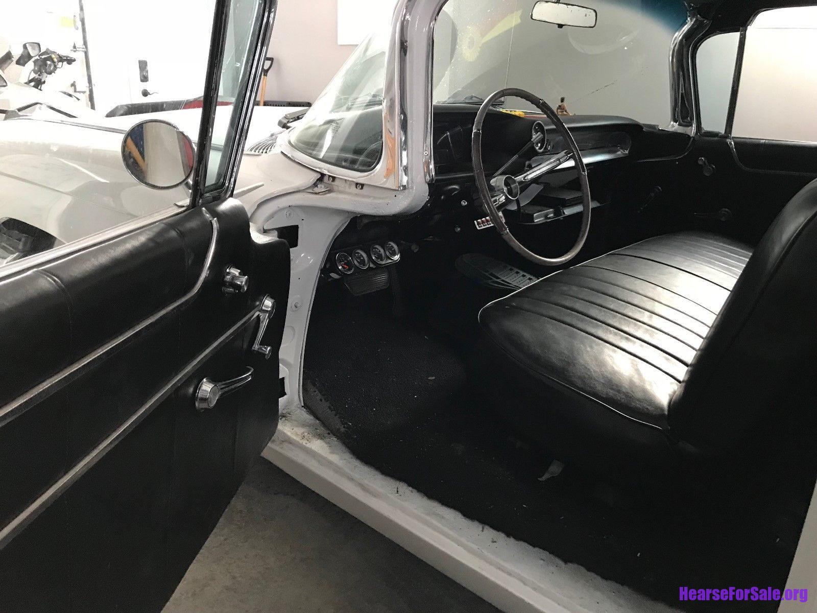1959 Cadillac Fleetwood Hearse Series 75 Ecto-1