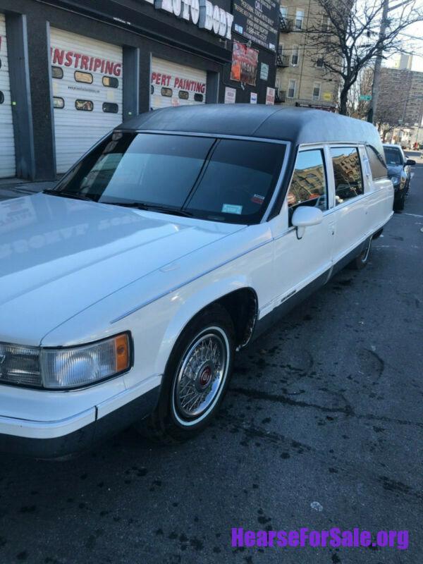 1993 Cadillac Fleetwood Hearse by Superior Coaches 1993 Cadillac Fleetwood 1993 Cadillac Fleetwwood Hearse. Body By Superior Coaches
