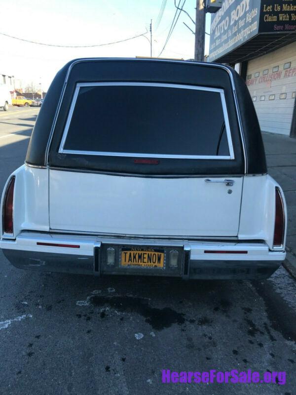 1993 Cadillac Fleetwood Hearse by Superior Coaches 1993 Cadillac Fleetwood 1993 Cadillac Fleetwwood Hearse. Body By Superior Coaches