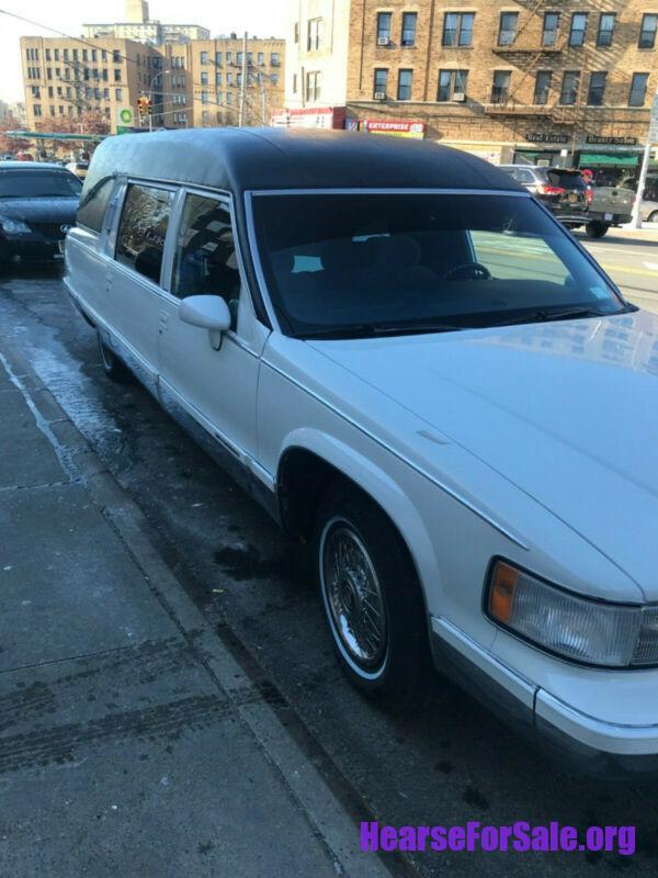 1993 Cadillac Fleetwood Hearse by Superior Coaches 1993 Cadillac Fleetwood 1993 Cadillac Fleetwwood Hearse. Body By Superior Coaches