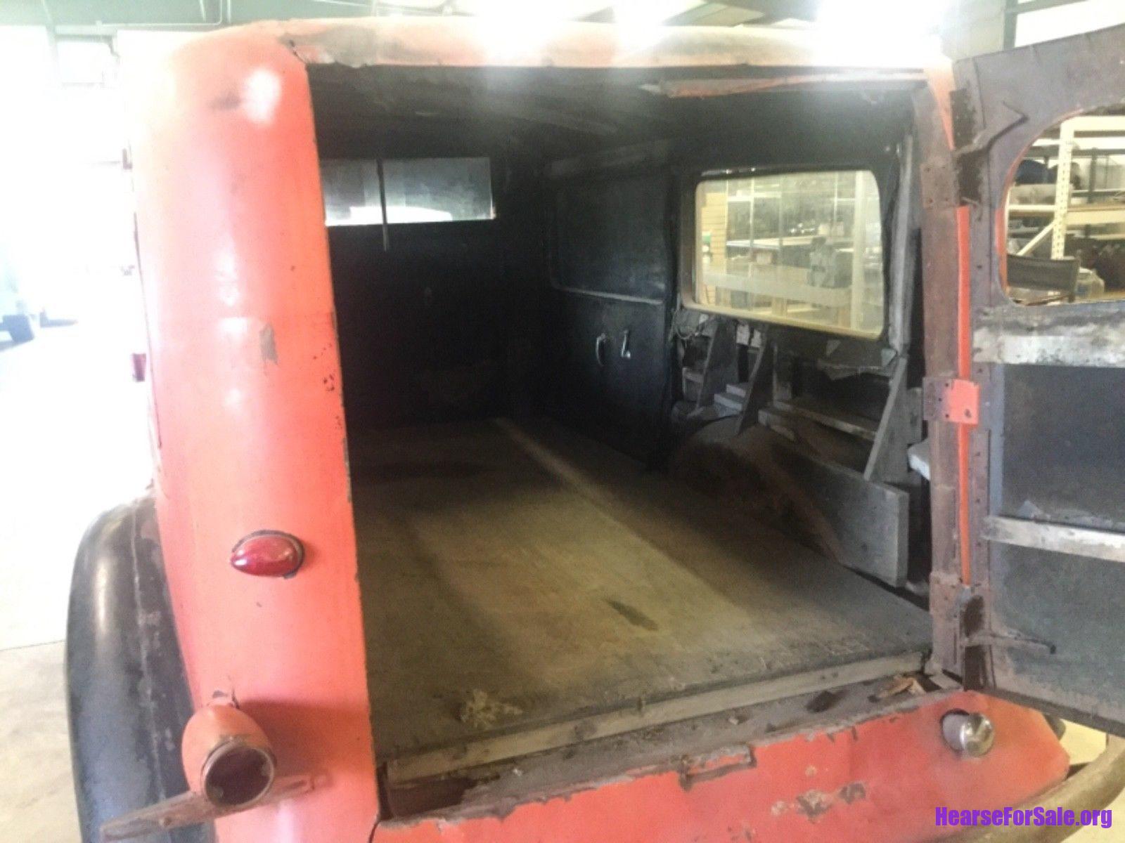 1934 Oldsmobile Henney Hearse casket compartment