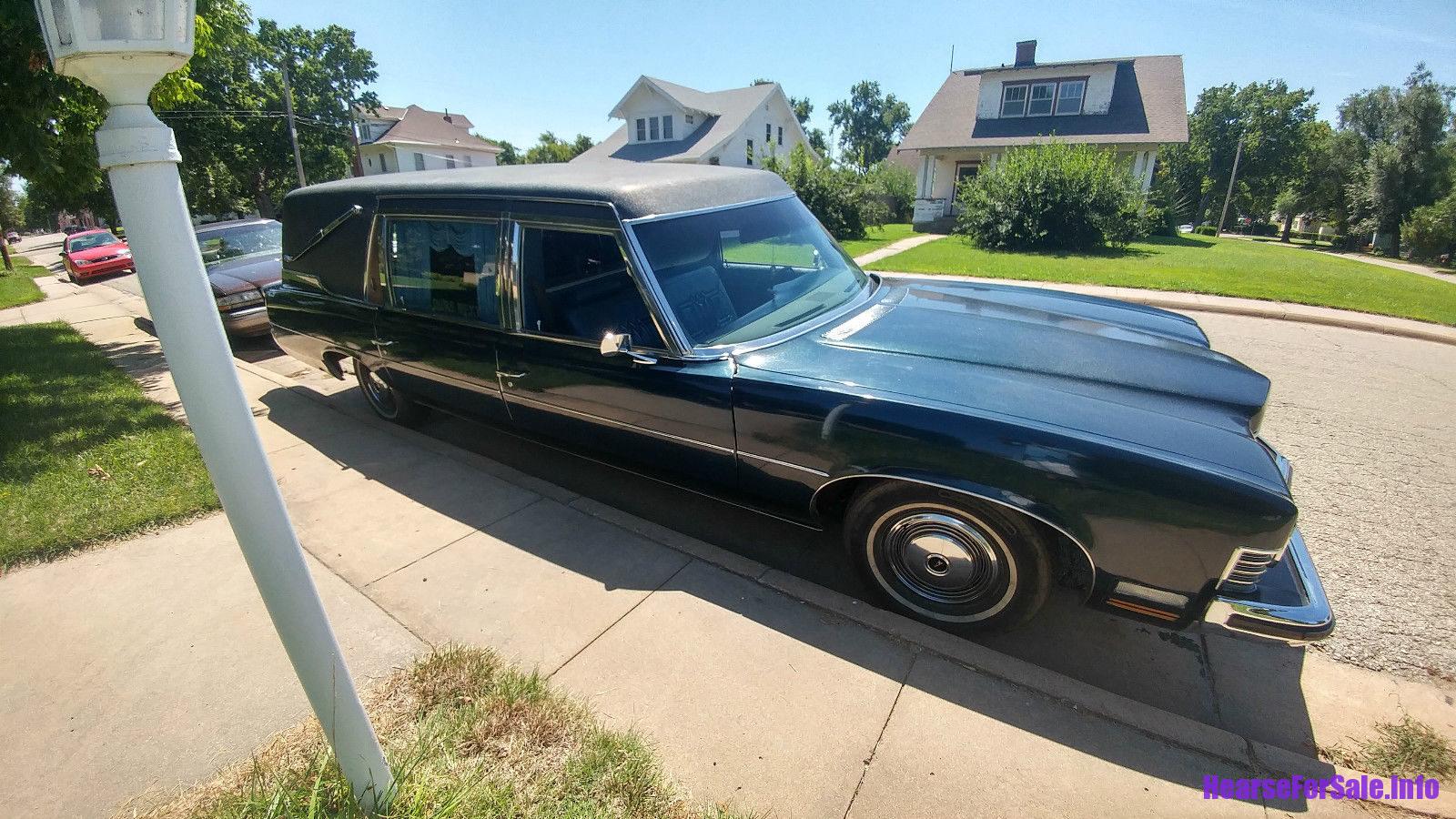 1973 Pontiac Grand Ville Superior Hearse, passenger side view